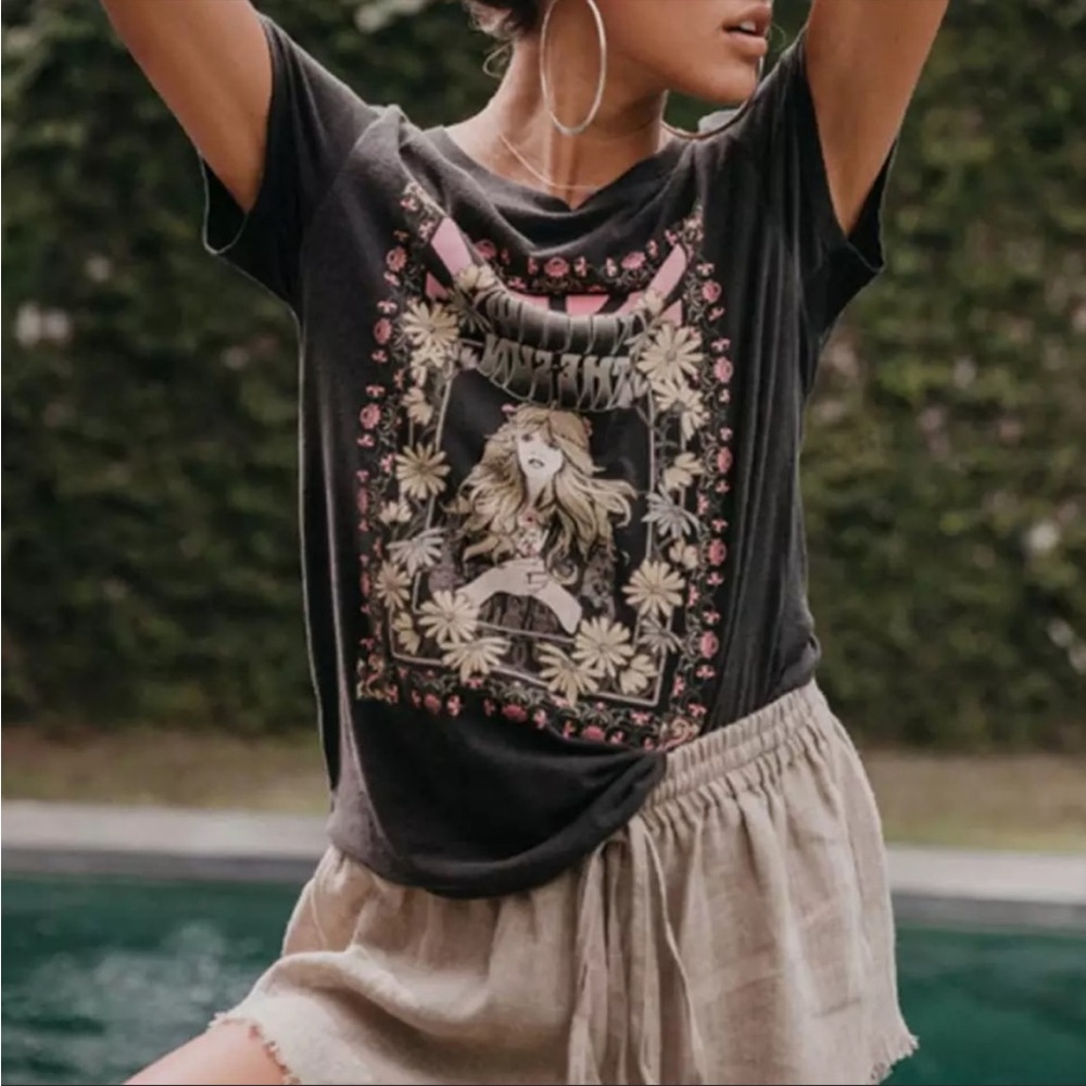 STEVIE NICKS-Follow The Sun Graphic Tee